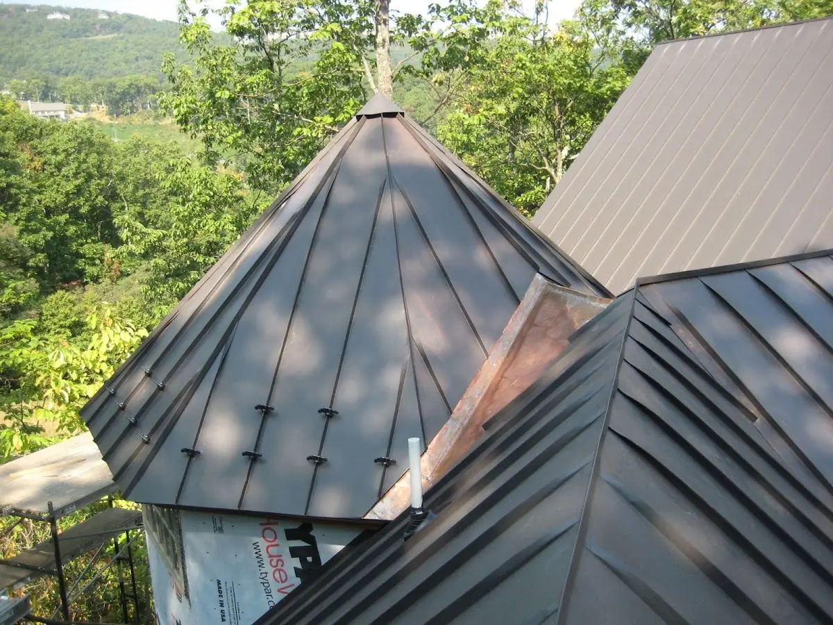 Professional Gutter Cleaning by Craftsman Roofing in Waimanalo